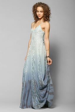 Kimchi Blue Ombre Lace Maxi Dress